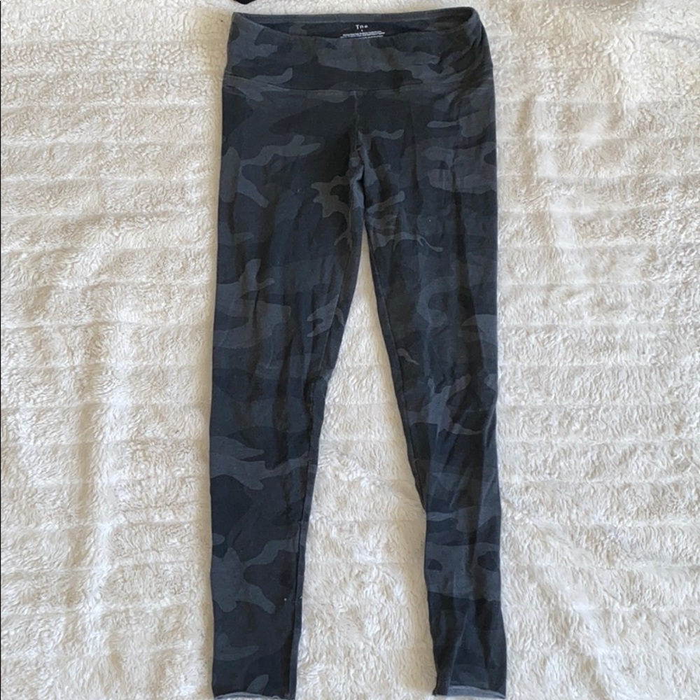 TNA leggings